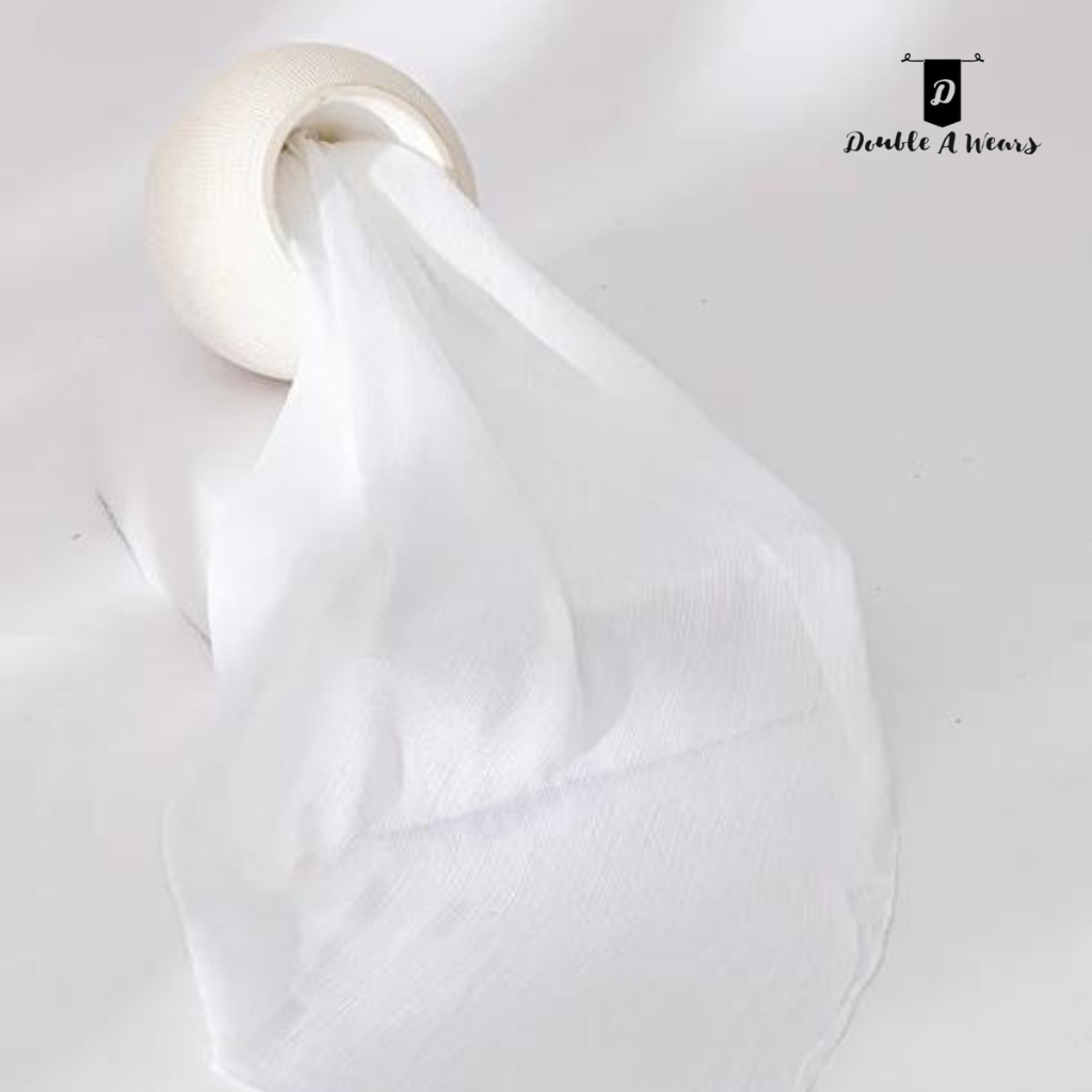 Essential Silk Stoler - White
