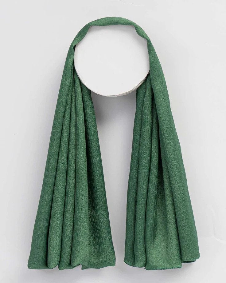Essential Silk - Forest Green