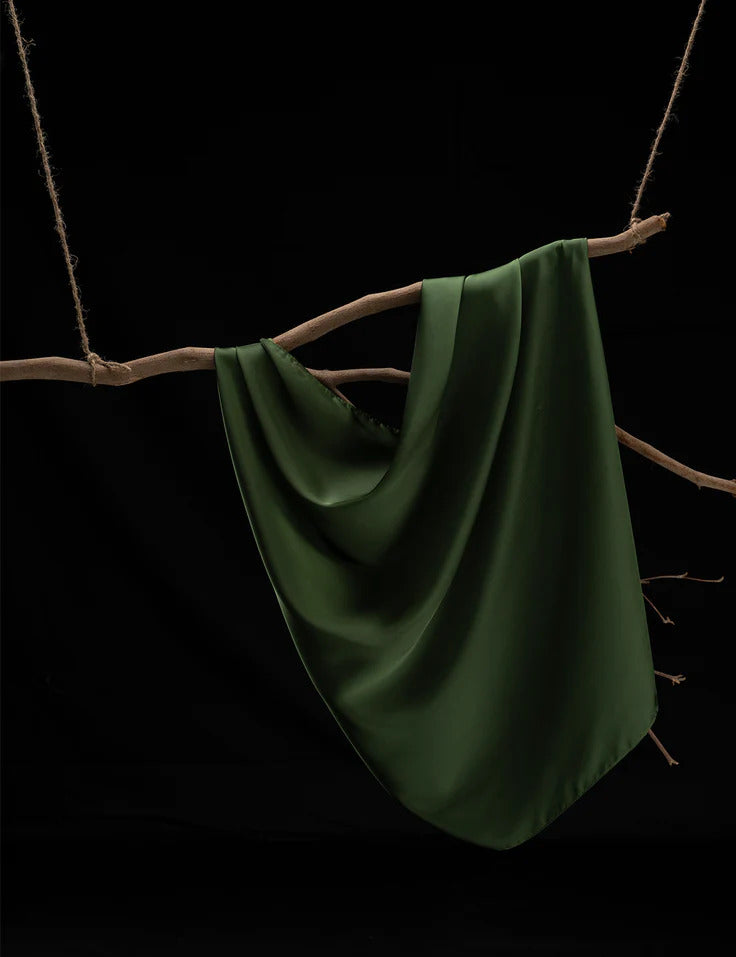 Stain Silk Hijab/Stoler - Evergreen